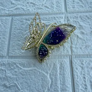 little osha metal butterfly hair claw