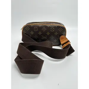 Pre-owned Louis Vuitton Canvas Crossbody Bags Monogram Pochette Gange Sling Bag Crossbody ZS034LV