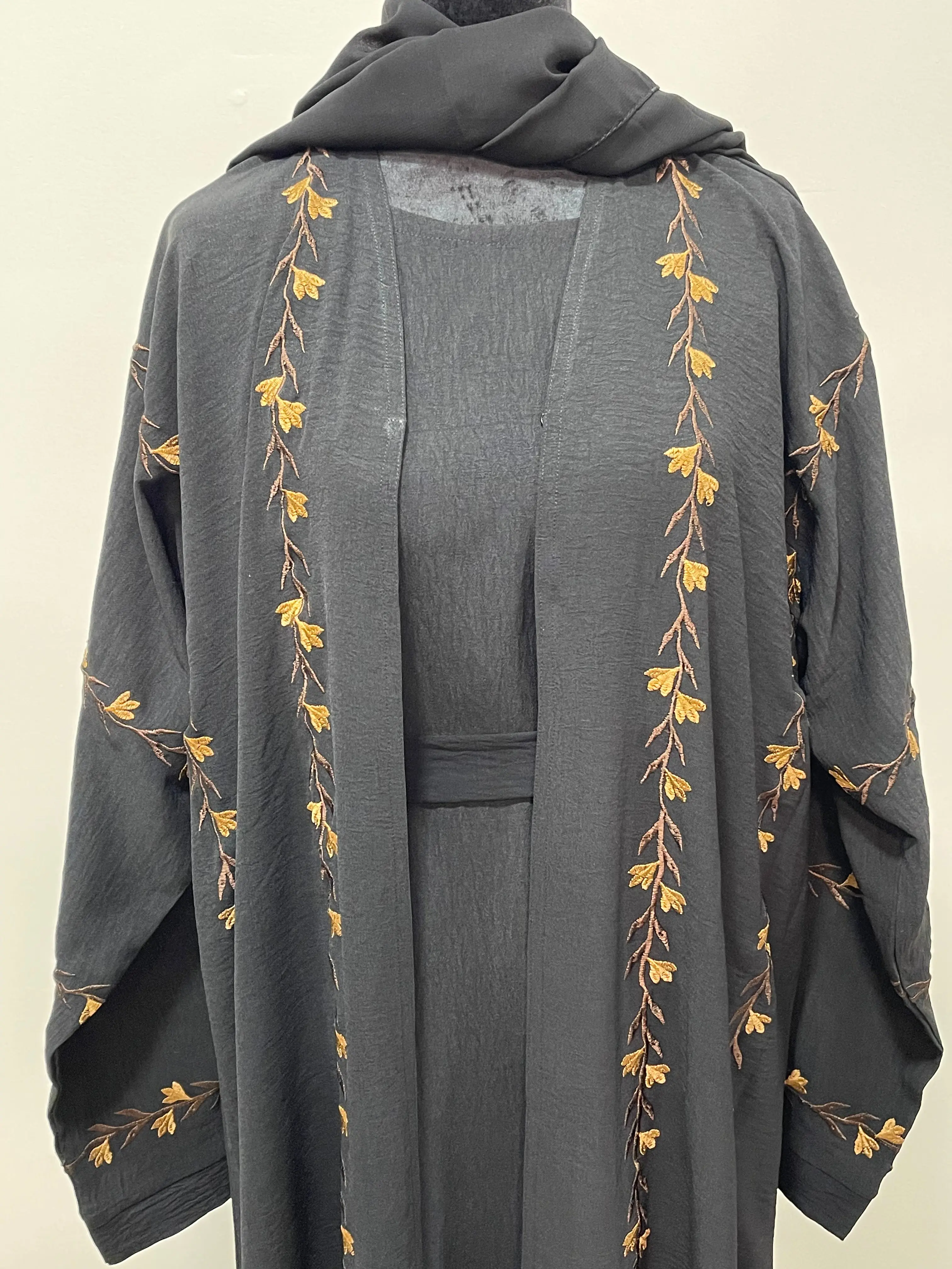 Black Cotton 4-Piece Abaya Set – Modest & Comfortable | Asiyah’s Collection