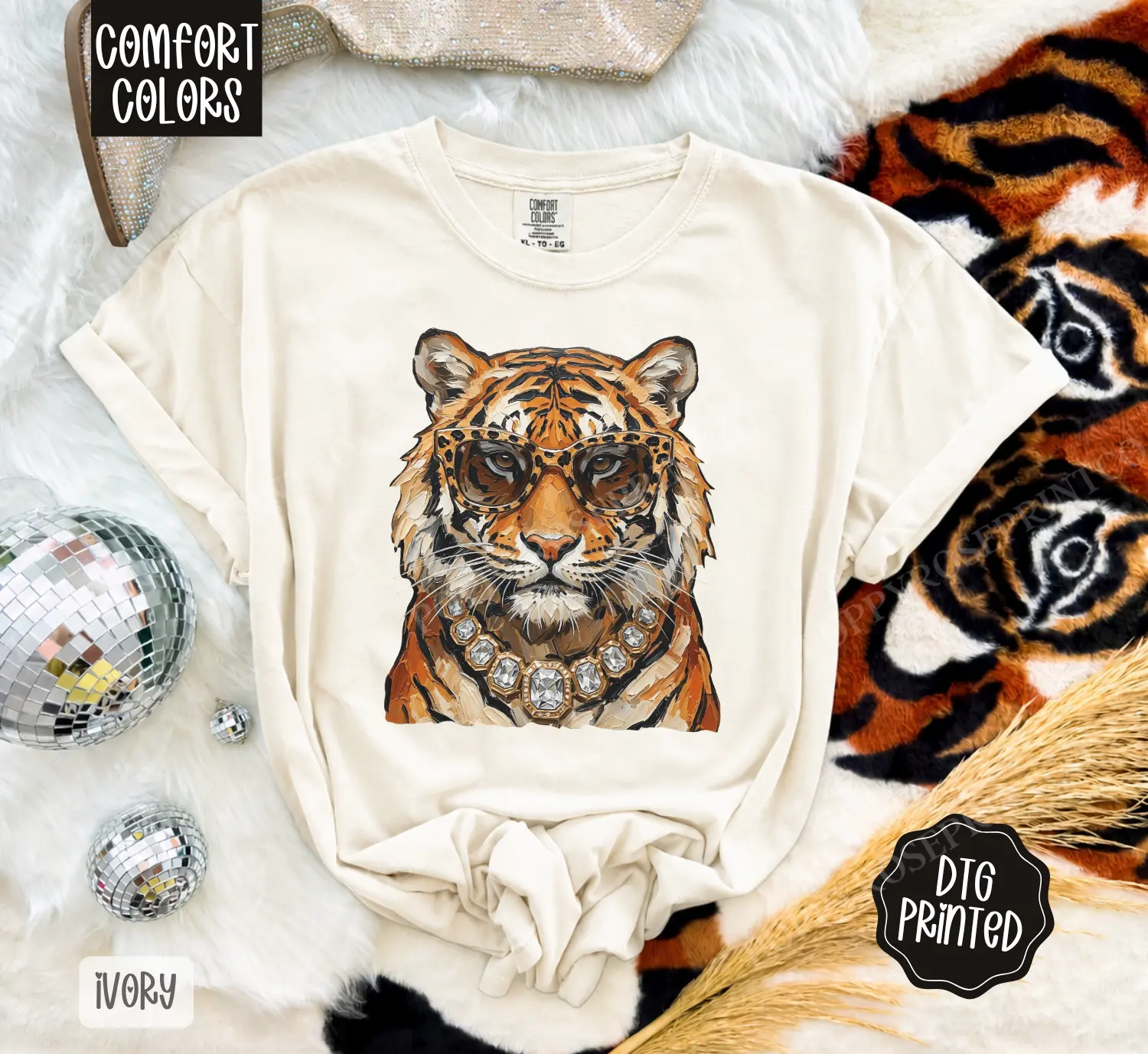 Glam Tiger Shirt Comfort Colors, Trendy Fall Women's Tee