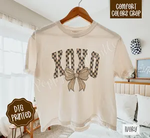 Checkered XOXO Cropped Comfort Colors Tee, Trendy Valentine Tshirt For Women