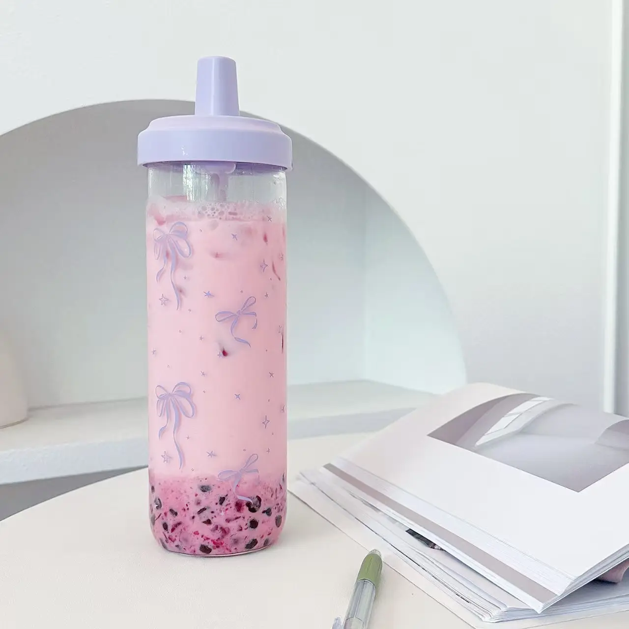 Bowknot High Aesthetic Milk Tea Glass Cup with Straw, Borosilicate Glass Water Bottle for Students, Casual Style Drinkware, Reusable Water Bottle, Water Bottles with Straw