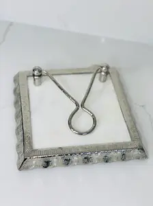 SILVER RUFFLE MARBLE NAPKIN HOLDER