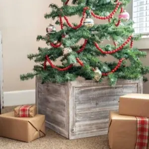 Gray White Wash Plank Christmas Tree Collar