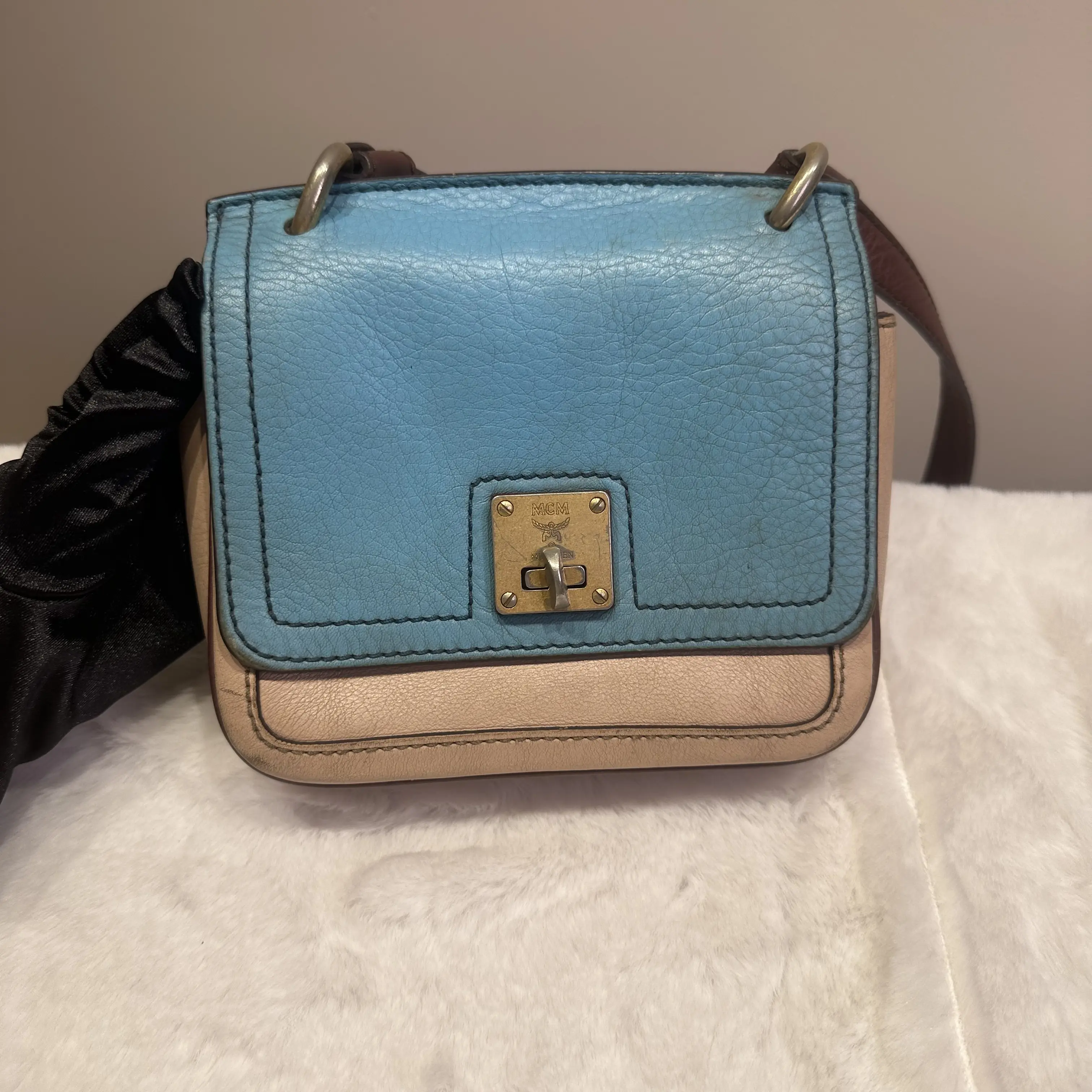 Pre-owned MCM Handmade Crossbody Bags bag Pre-owned MCM Handmade Crossbody Bags bag