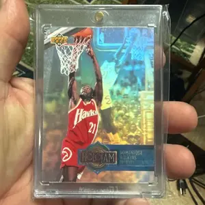 1991 Upper Deck Dominique Wilkins 21 Hawks Basketball Trading Card Limited Edition Collectible