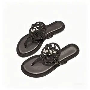 Women's Bling Rhinestone Flat Sandals  Non-Slip Comfortable Beach & Home Flip Flops