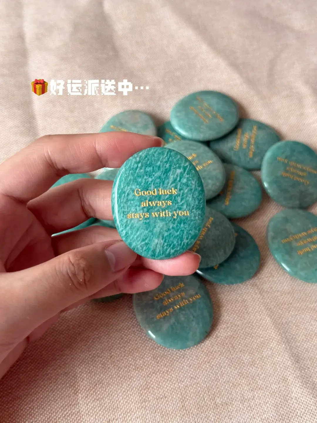 Original design natural green crystal energy stone