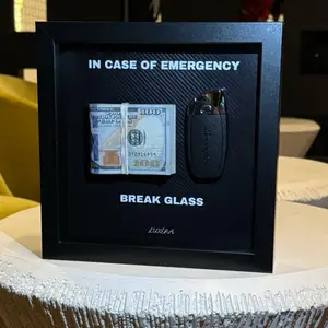 CAR KEY FRAME BY LUXÉRA