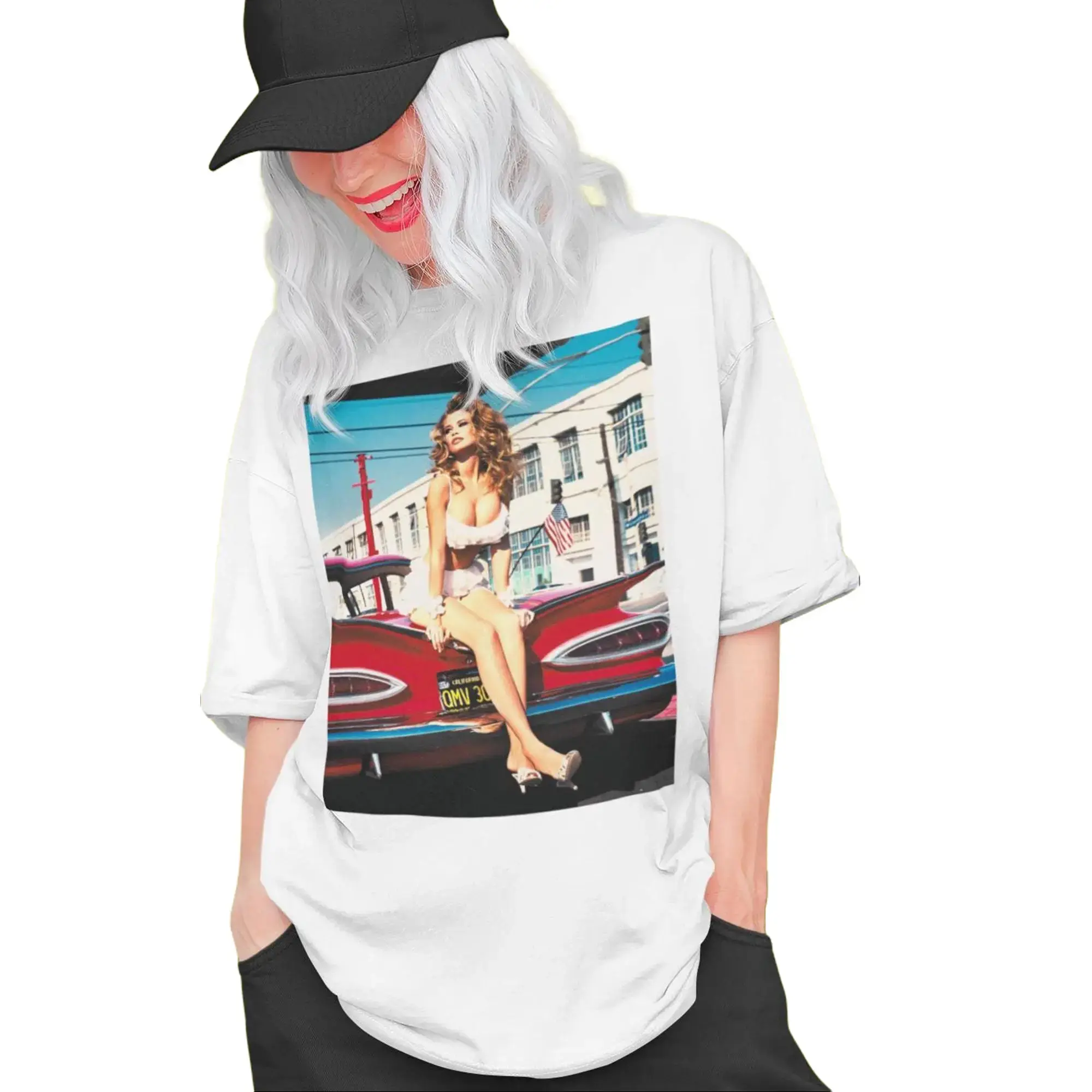 Claudia Schiffer Vintage 90s Supermodel Graphic Tee – Retro Model Unisex Streetwear Shirt