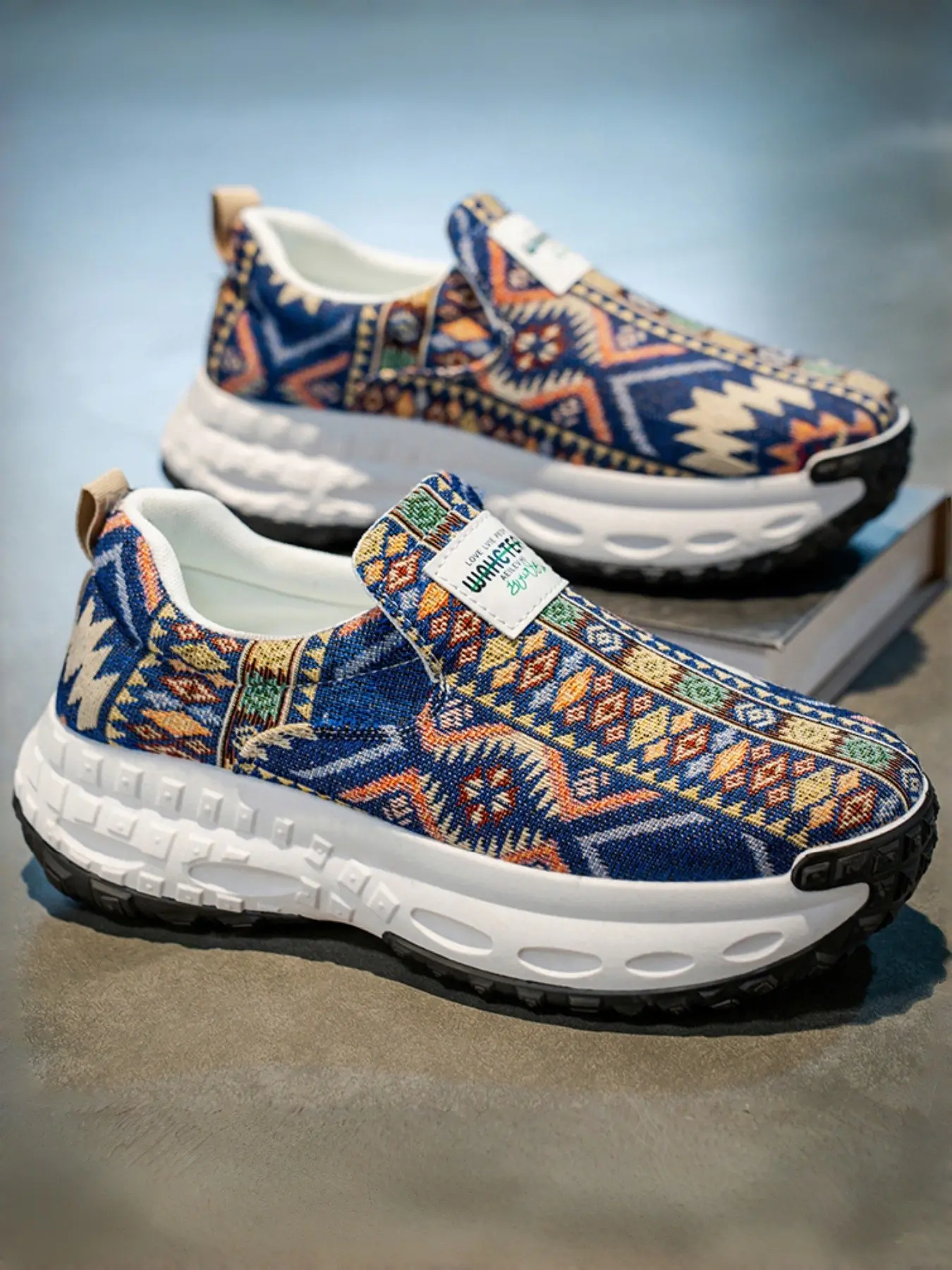 Men's Korean Breathable Embroidered Dad Shoes, Thick Sole Height Boost Lazy Slip-On Casual Comfort Trendy Sports Sneakers, Casual Sneaker Trainer, Casual Walking Sneakers