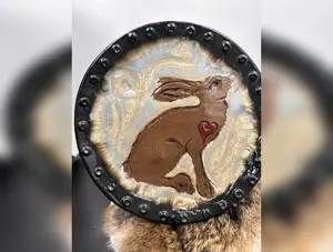 Absolutely gorgeous Bullet Spring Hare, Bunney, Rabbit  Plate. 9”