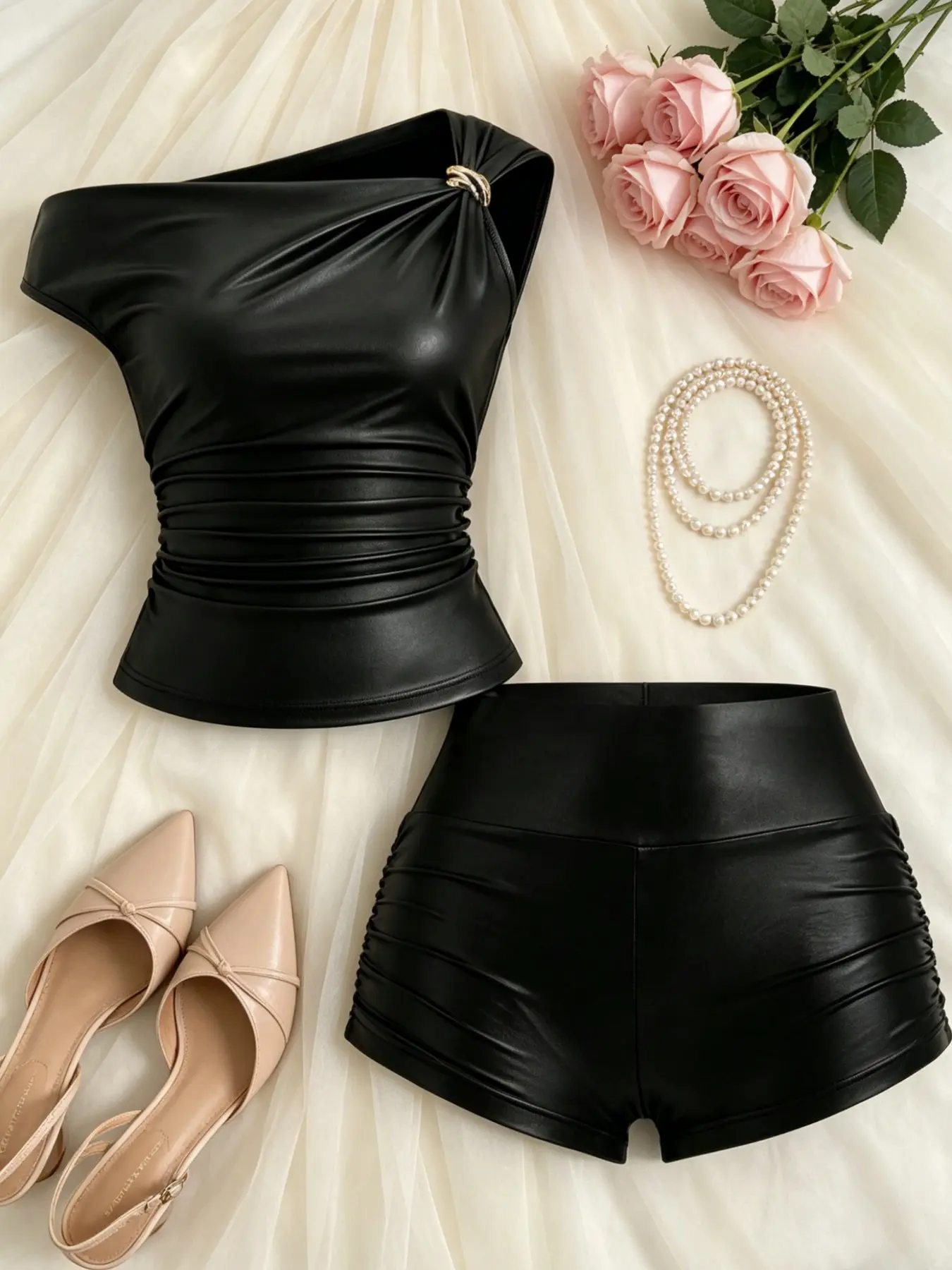 Y2K Millennial Style One-Shoulder Metal Buckle Leather Top + High-Waisted Leather Shorts Set, Casual Slim-Fit Polka Dot Ruched for All Seasons