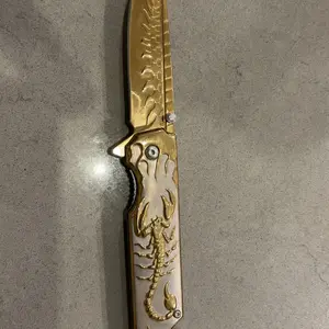 3D scorpion embossed manual outdoor folding knife, suitable for outdoor camping and hiking, durable men's EDC gift, Christmas gift, birthday gift.