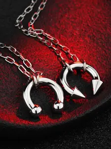 OUFER 316L Stainless Steel Horseshoe Design Chain & Link Necklace, 16"+3" Length, Waterproof Non-Tarnish Daily Jewelry for Rock Music Lovers, Funky New Trend Style