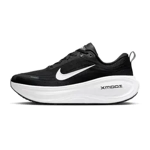 Vomero Plus "Black / White" HV8150 002