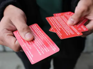 Conoce tus derechos! - Tarjeta Roja - No conteste ninguna preguna al agente - Business Card