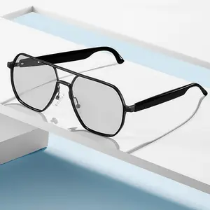 Smart Glasses, Bluetooth-compatible Audio Multifunctional Smart Glasses with Photochromic Lenses, Creative Sports Gadget for Men & Women, Wearable, Durable Electronic Glasses, Smart Eyewear