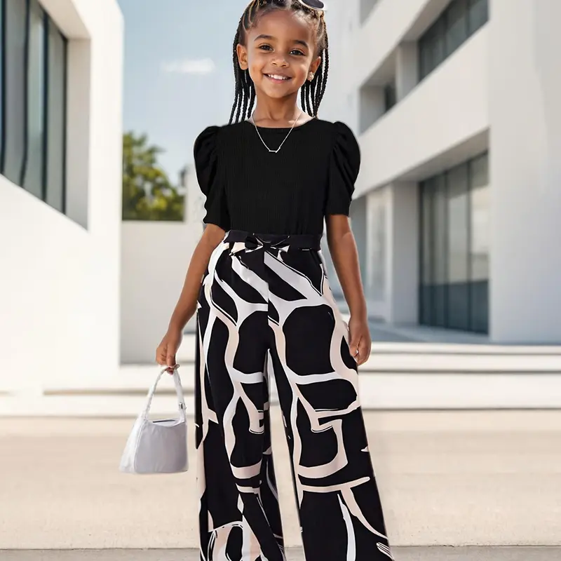 Toddler Girl's Solid Color Top & Geometric Print Pants Two-Piece Set, Casual Fashion Cozy Two Piece Outfits for Daily Outdoor Wear, Baby Girl Clothes, Kids Clothes for Summer, Graphic Print Set, Fine Girls Outfit, Clothes Sets