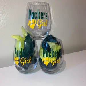 Greenbay Girl Stemless Wine Glass football mug