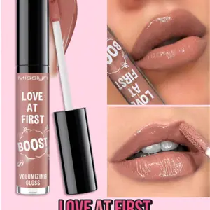 Misslyn Love At First Boost Volumizing Gloss, Moisturizing Water Gloss Lip Gloss, Long-Lasting Moisturizing Sweet Lip Glaze, Enhancing Gloss, High Pigment Lipstick Longwear, Highly Pigmented Color And Instant Shine, Glossy