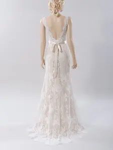 sleeveless V-back mermaid lace wedding dress 4020