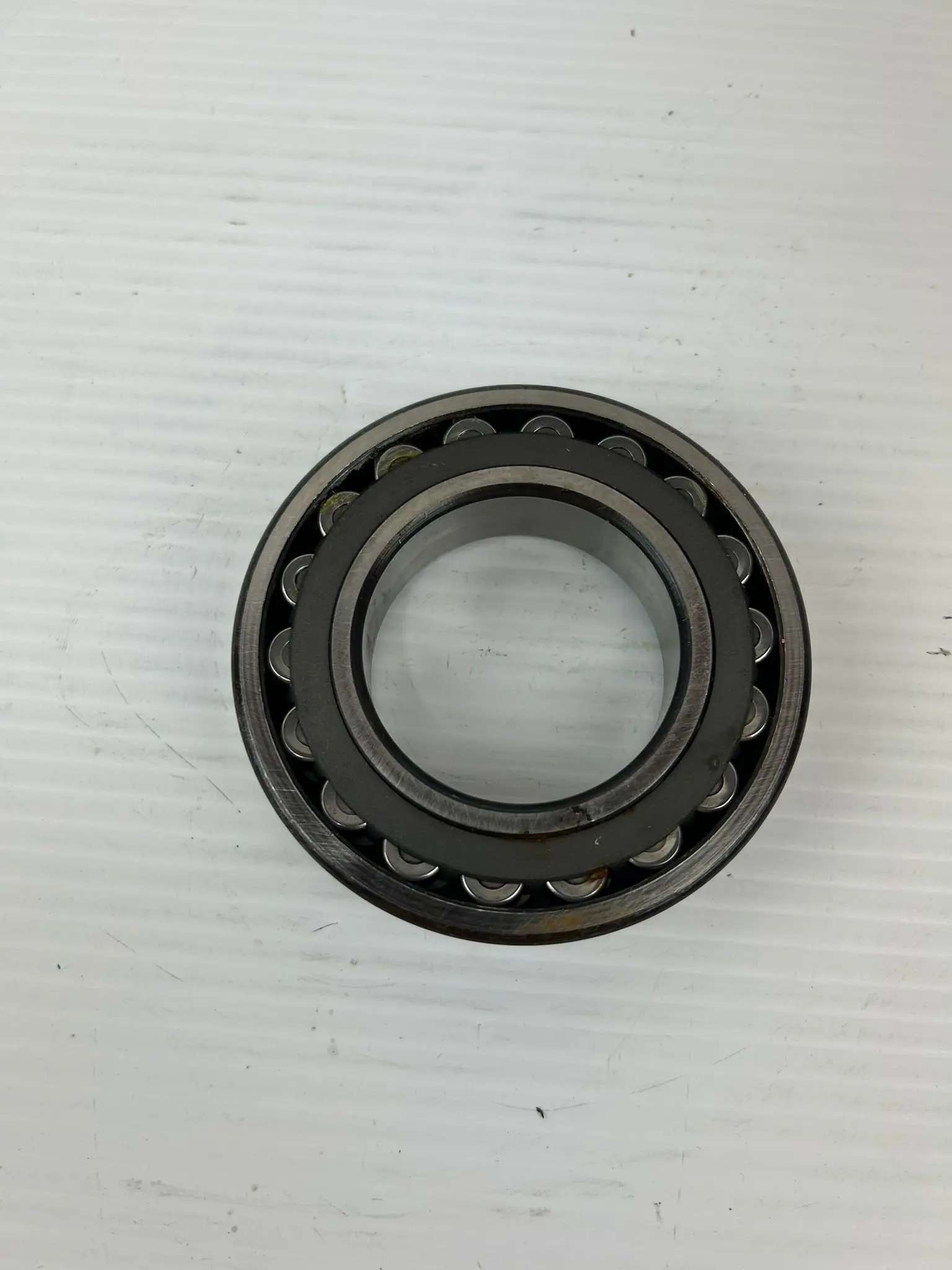 SKF 22211 CCK/W33 Spherical Roller Bearing 22211-CCK-W33 22211CCKW33