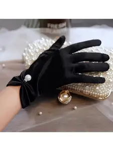 Simple summer sun protection gloves; sheer short satin wedding dress; pearl bridal gloves