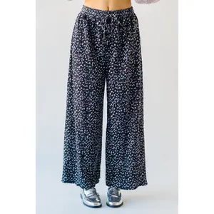 The Wininger Ditsy Floral Velvet Pant in Black