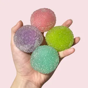 Handmade crystal mochi stress ball toy, crack ball, cracked wax stress toy, made entirely by hand from TPR material; soft touch, helps relieve stress and divert attention; suitable for relaxation and gifting.