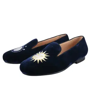 Handmade Mens Smoking Slippers with Classic Sun And Moon Embroidery for Fashion Party Loafers Leather insole