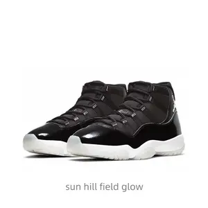 Retro, fashionable, comfortable and anti-slip mid-top sports shoes