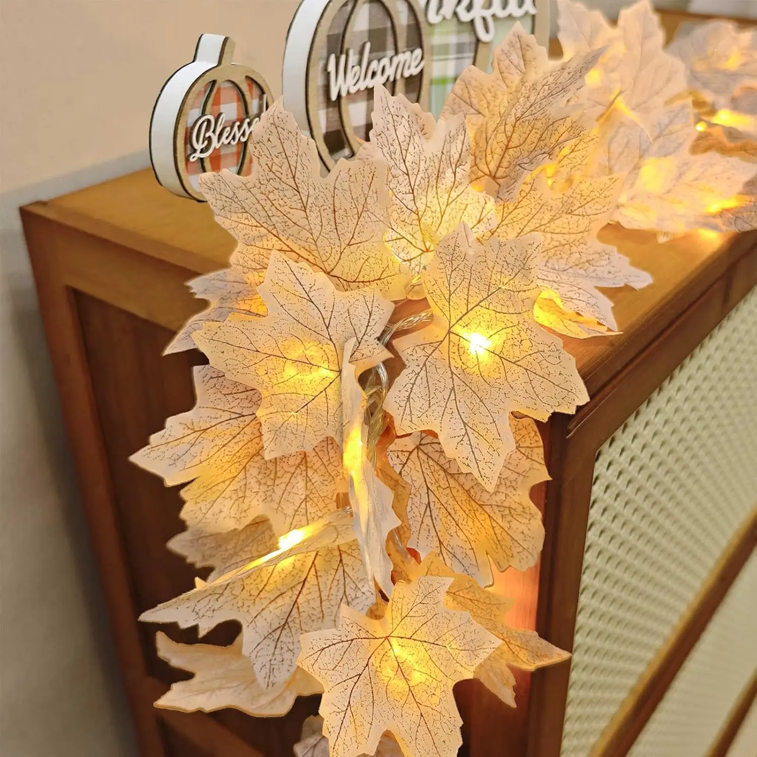 2 Pack Fall Garland Maple Leaves with Lights, Total 13Ft 40LED,Battery Operated Fall String Lights, Cozy Autumn Decor for Home Mantel Indoor Outdoor Halloween Thanksgiving