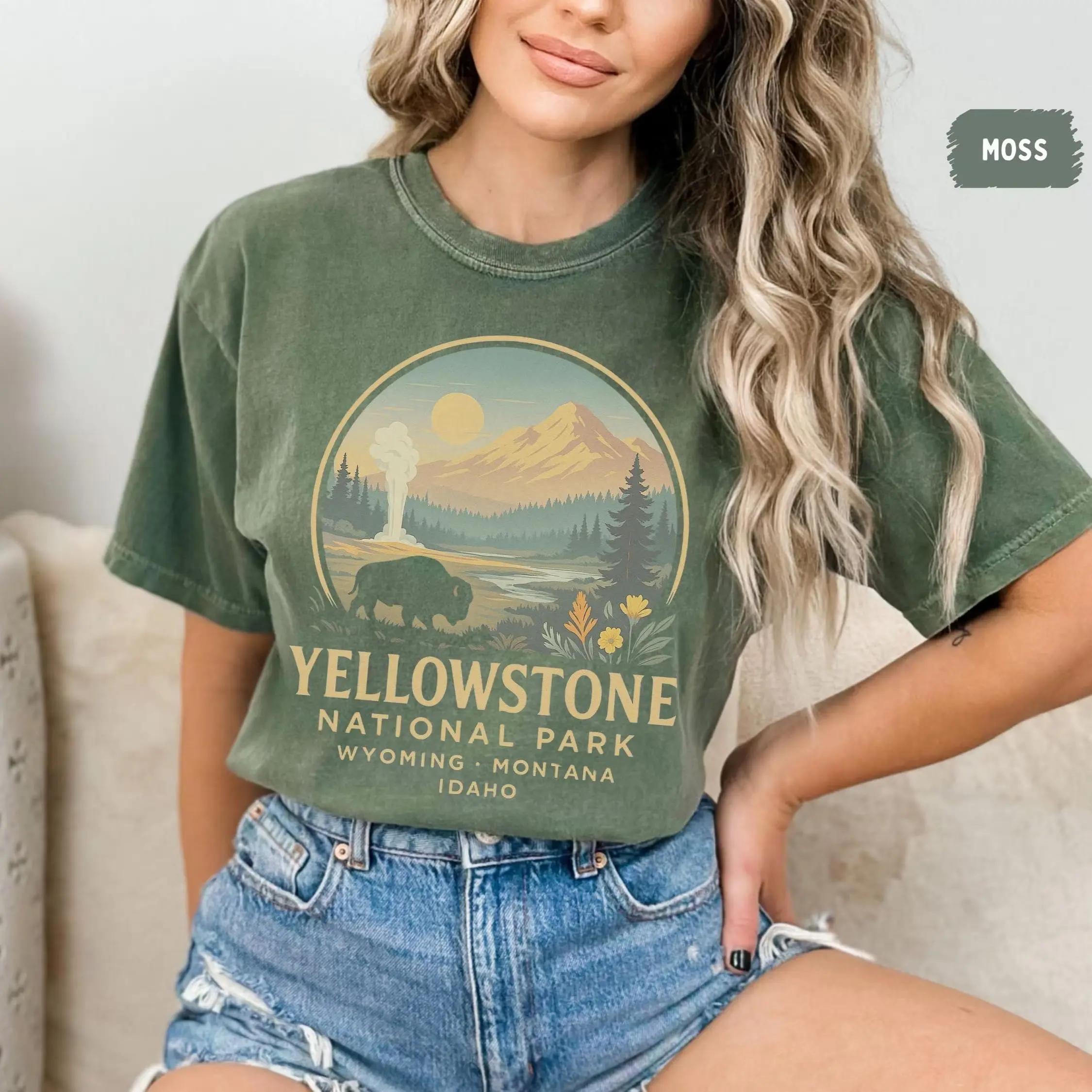 Comfort Colors Retro Yellowstone National Park T-shirt, Vintage Tee, Unisex Garment-dyed Shirt, Yellowstone Gift, National Park Lover Shirt
