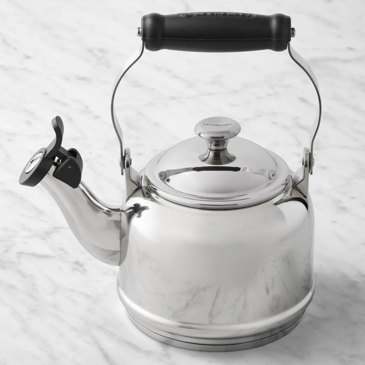 Le Creuset Classic Stainless-Steel Demi Tea Kettle, Kitchen Drinkware Kettle & Jug