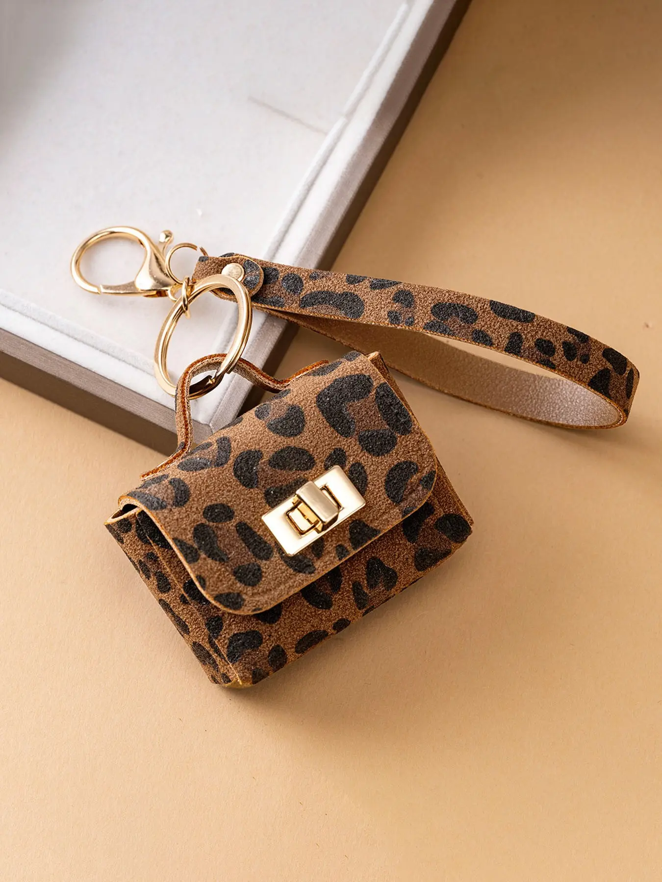 Mini Leopard Print Keychain Wristlet Bag Charm, Keychain Charms, Stylish Keyring, Key Holder for Purse, Fashionable Accessory for Bags & Keys, Stylish Design for Everyday Use