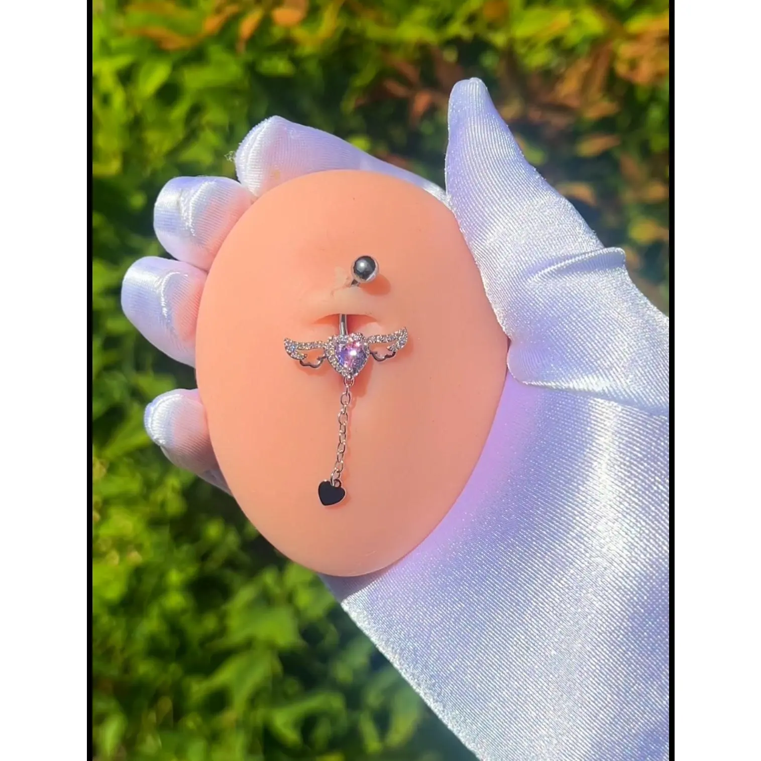 Otilia belly ring
