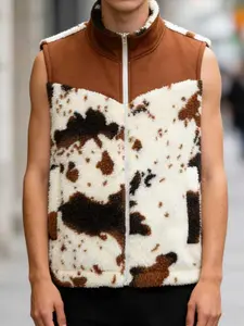 Men's Fleece Vest Jacket Fall Winter Streetwear American Cow Texture Patchwork, Essential Wardrobe Item for Outdoor Activities