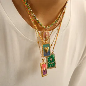 Retro stainless steel tarot card square small fish love necklace, personalized pendant with men's and women's necklaces, suitable for daily parties and holiday gifts