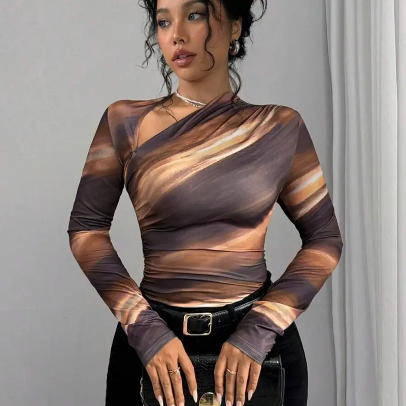 Women's Elegant Ombre Asymmetrical Neck Long Sleeve T-Shirt Top, Slim-Fitting Casual Wear for All Seasons, Stylish Fashion Tee, Casual Classy Top, Casual Everyday Top, Casual Daily Tops, Asymmetrical Neckline Top, Fitted Tops