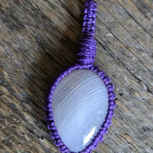 Handmade Botswana Agate Macramé Pendant