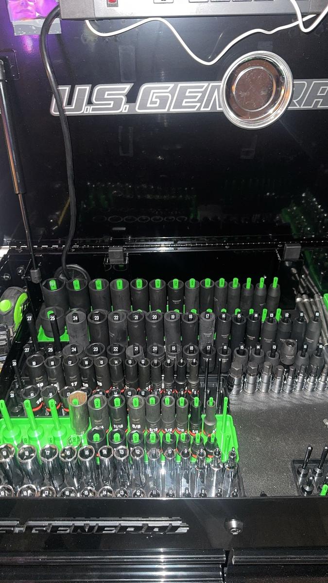 Item: 1/2'' SAE&Metric - 65PC CR-V