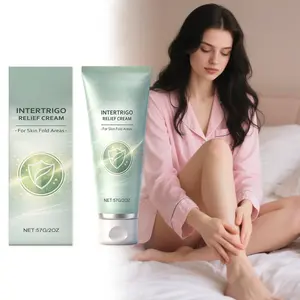 This gentle, moisturizing body lotion is suitable for all skin types. It's lightweight and non-greasy, perfect for use on skin folds and for daily nourishment and hydration, especially for dry skin. (57g)
