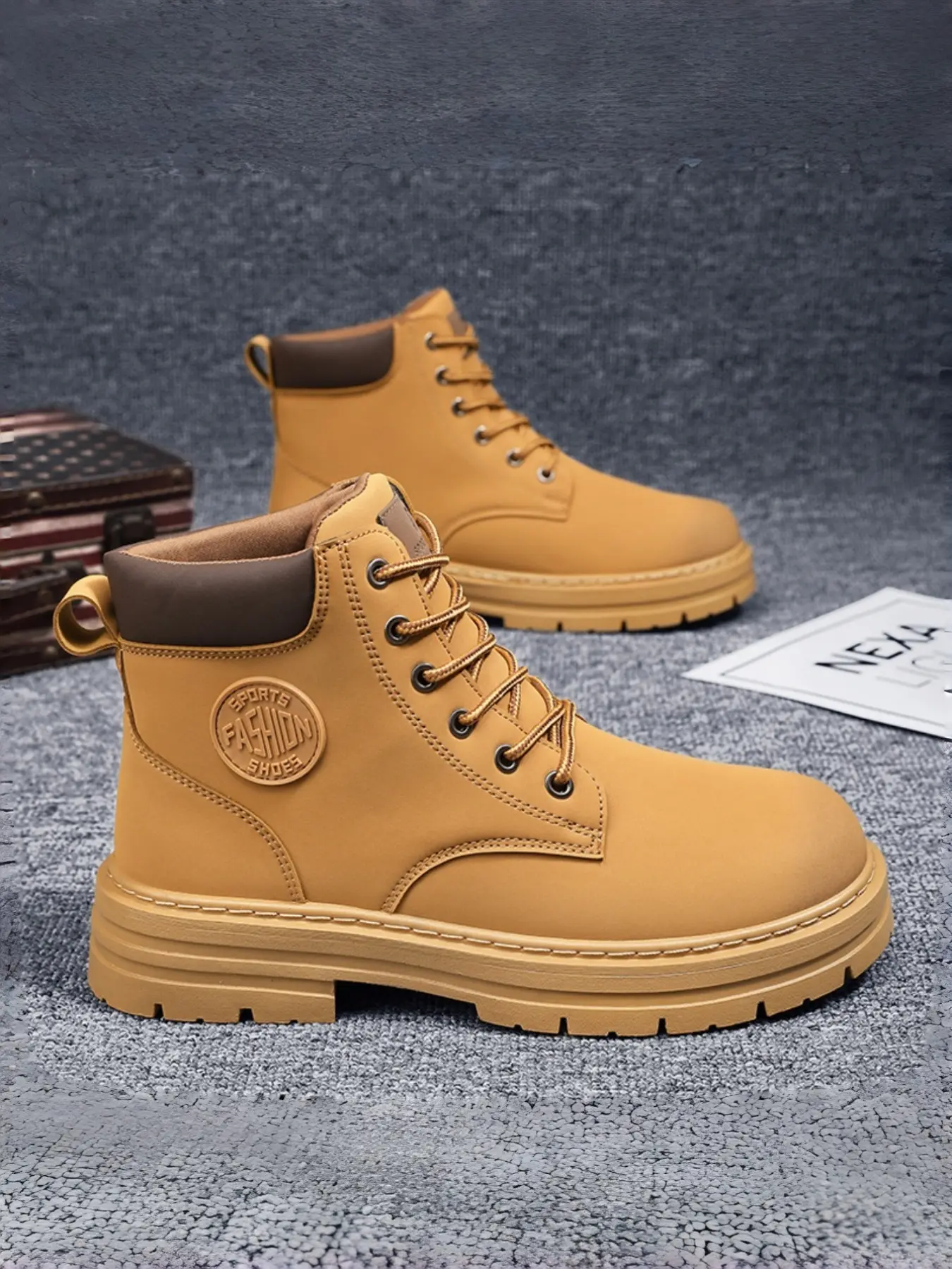 Men's High Top Breathable Boots, Vintage British Style Fashionable Work Shoes, Thick Sole Rubber Short Boots, Casual Fashion Footwear