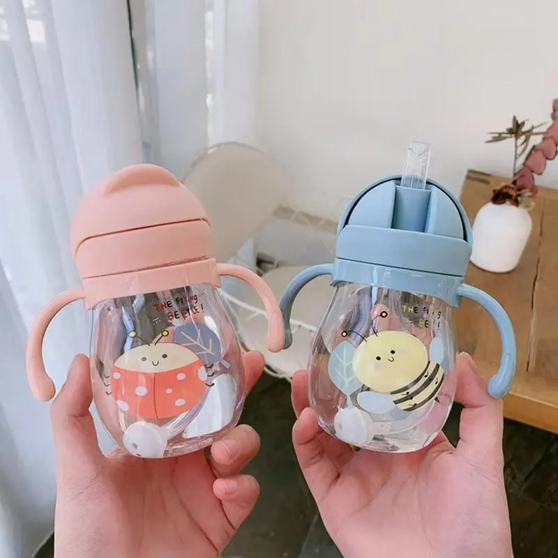 Portable Baby Water Bottle, 1pc Cute Cartoon Design Toddler Straw Cup with Handle, Training Drinking Cup for Kids, Drinkware for Home Office School, Cute Sippy Cup Bubble Wale, Toddler Sippy Cups
