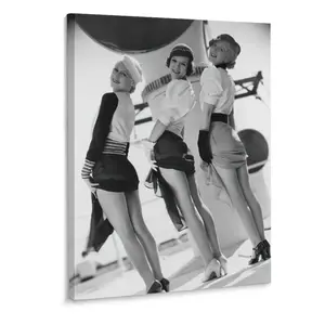 Vintage Black And White Poster Mid-century Trendy Girl Poster Room Aesthetic Poster Decor Print