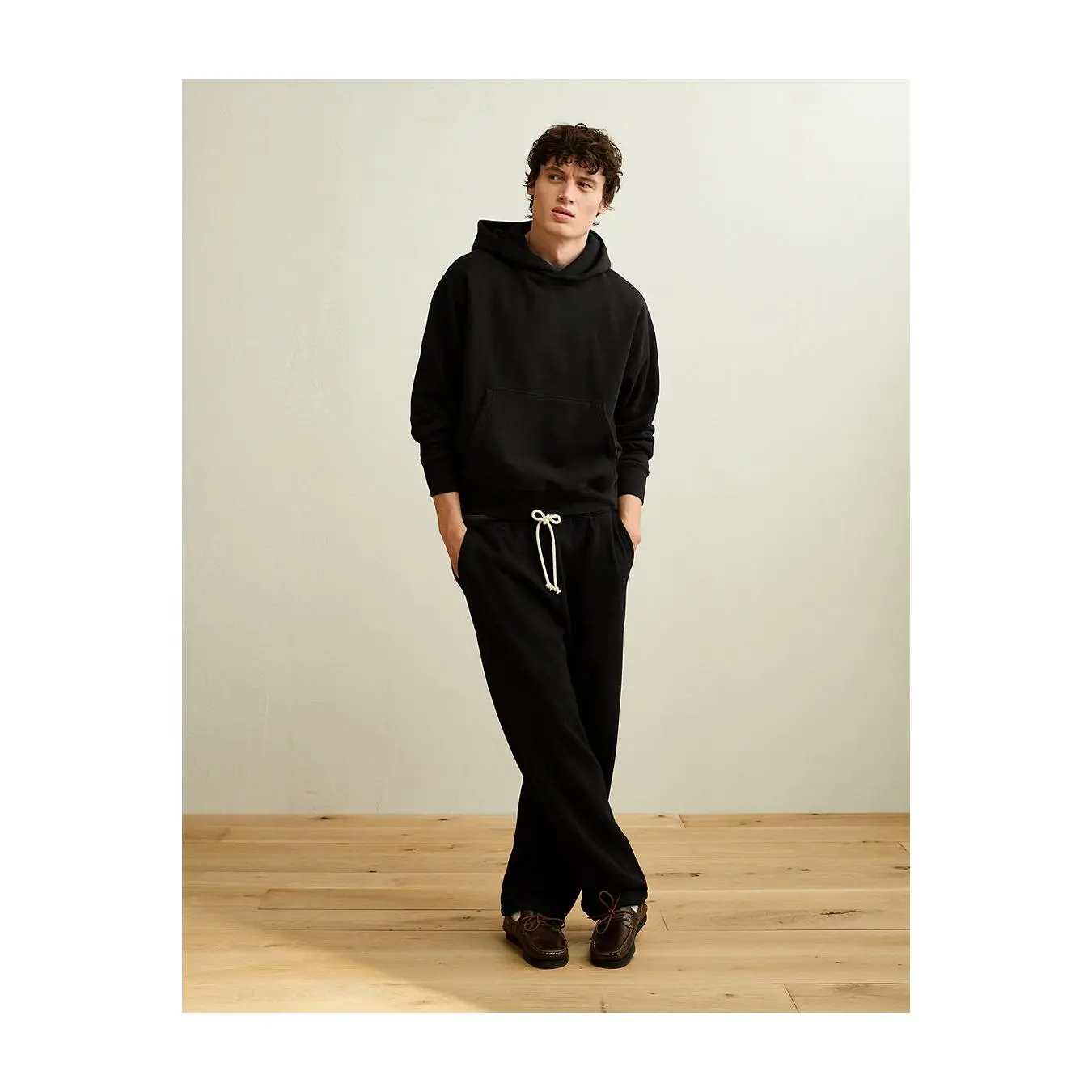 AE Laidback Luxe Heavyweight Open-Hem Sweatpant