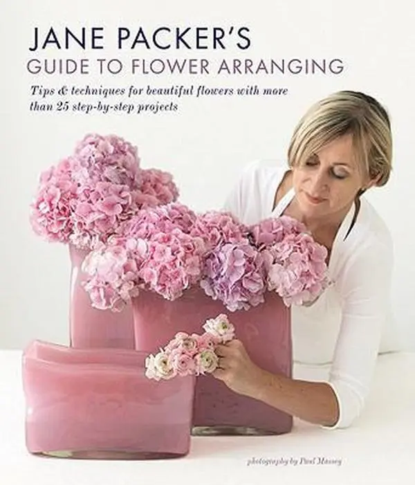 USED Book - Jane Packer's Guide to Flower Arranging: Easy Techniques for Fabulous Flower Arranging by Jane Packer (Hardcover) - english