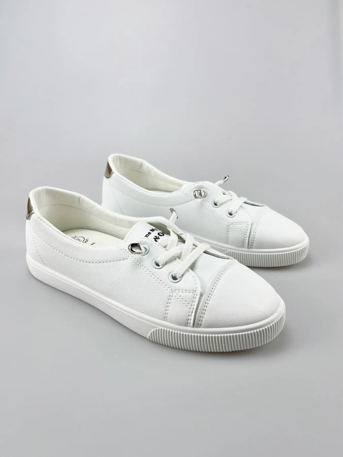 Trendy Outdoor Sports Shoes for Students, Comfortable Fashion Casual Footwear for Active Lifestyle, Ideal for Daily Wear Sneaker