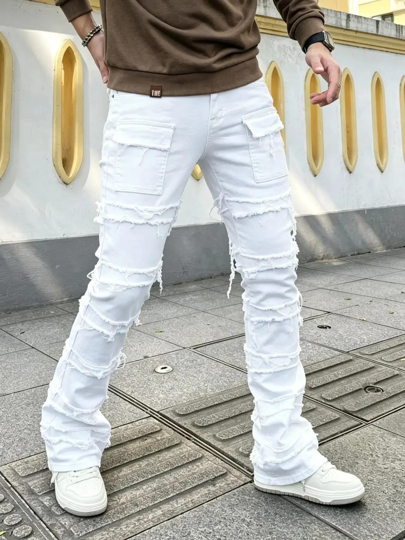 Men's White Multi-Layer Frayed Horseshoe Jeans, Fringe Ripped Cargo Pocket Slim Flare Pants, Streetwear Cool Hip-Hop Casual Stretch Denim Trousers